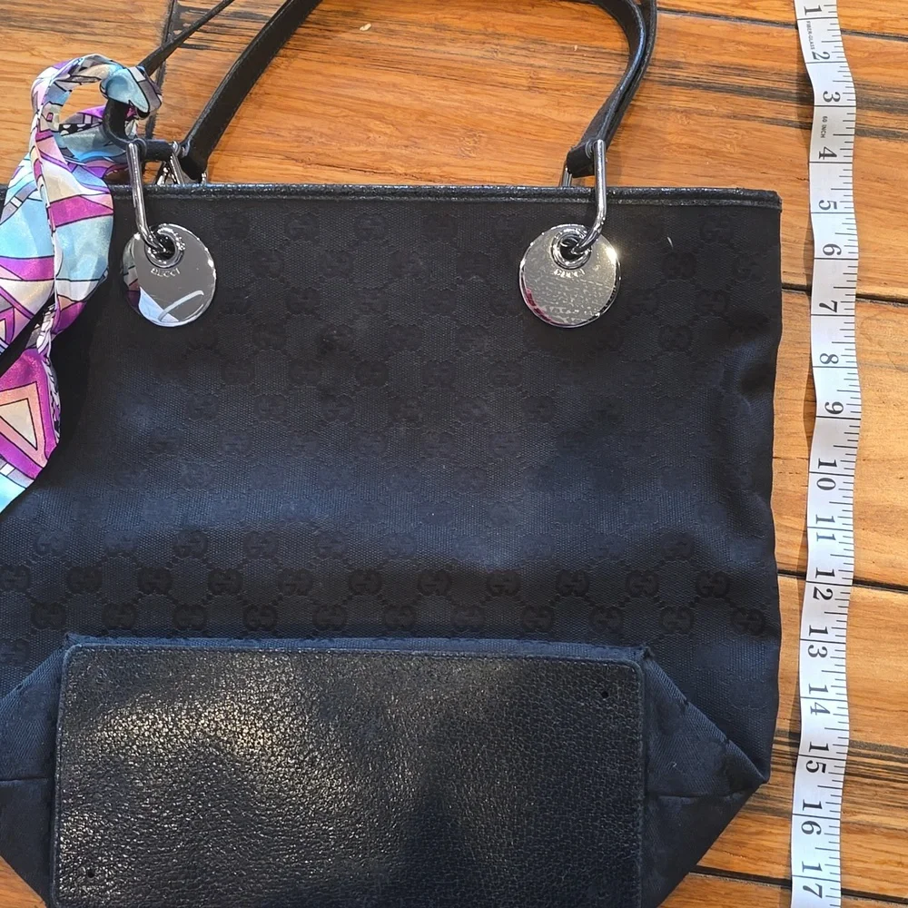 Black Gucci Date Night purse - Picture 5 of 16